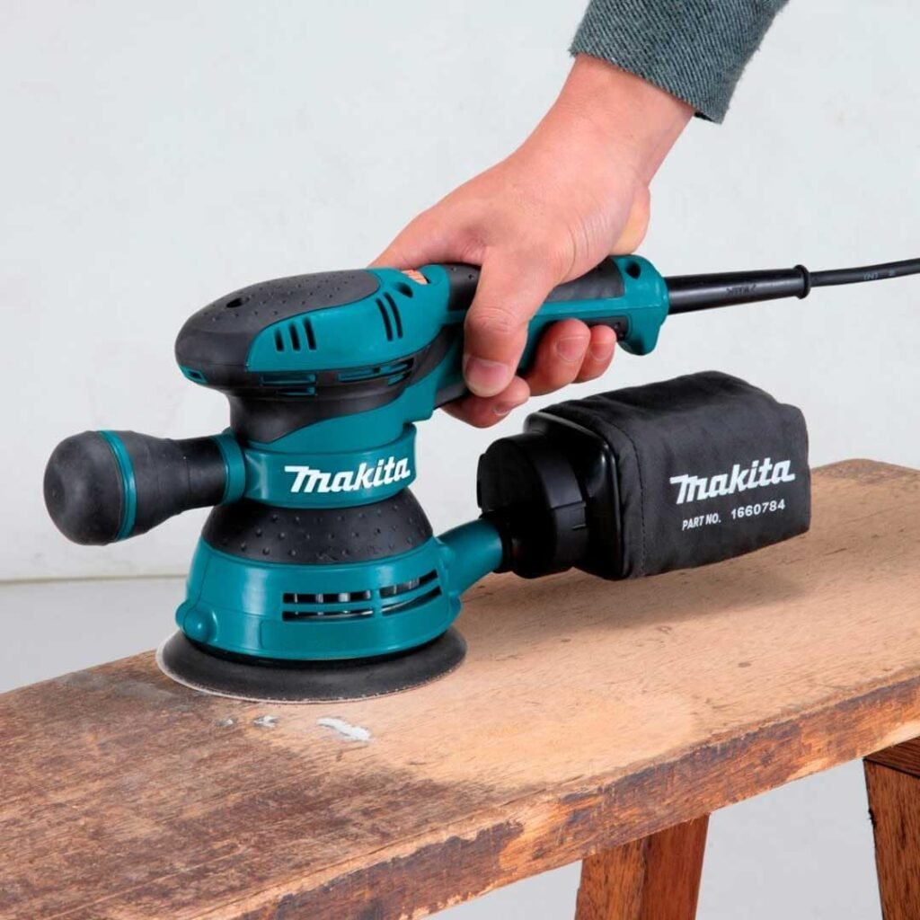 Makita BO5041K